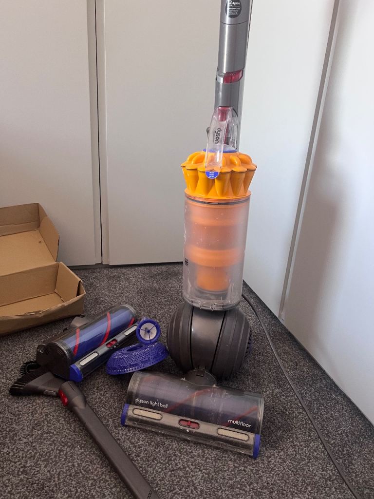 Dyson Light Ball Multi Floor Vacuum Cleaner with Attachments