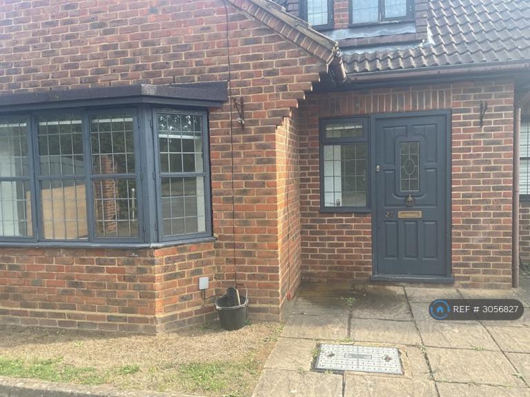2 bedroom flat in Lye Lane, St Albans, AL2 (2 bed) (#3056827)