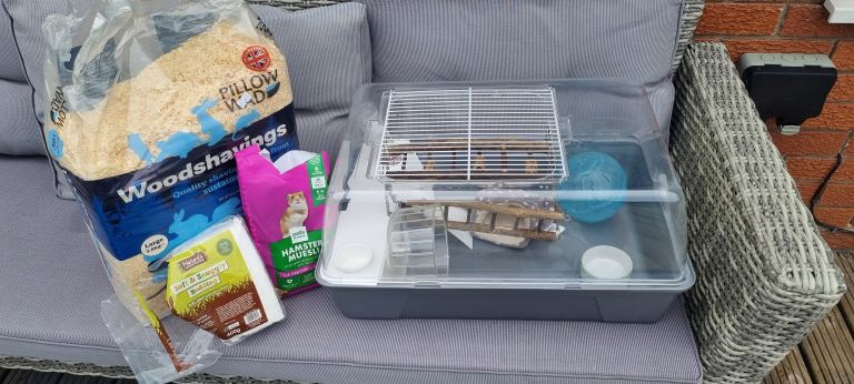 Small hamster cage and accessories 