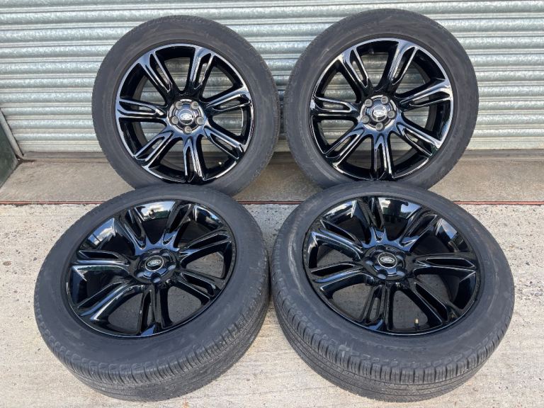 Range Rover velar 20” alloy wheels - Pirelli tyres 255/50/20