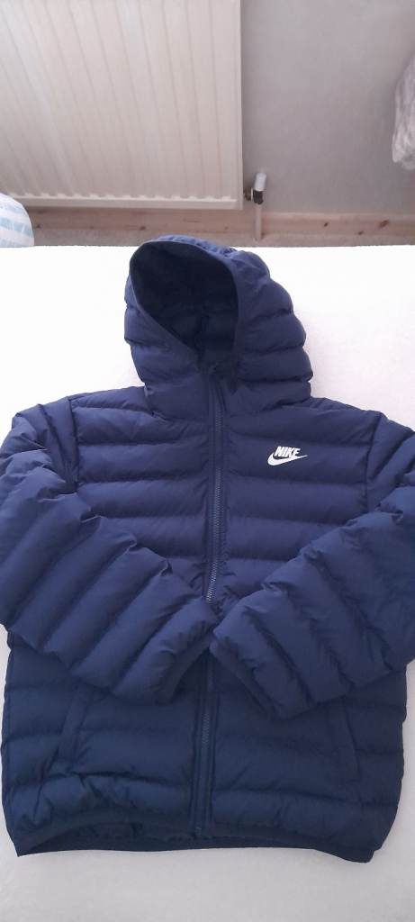 Brand New with tag Boys Navy Nike Jacket size L - 147/158cm