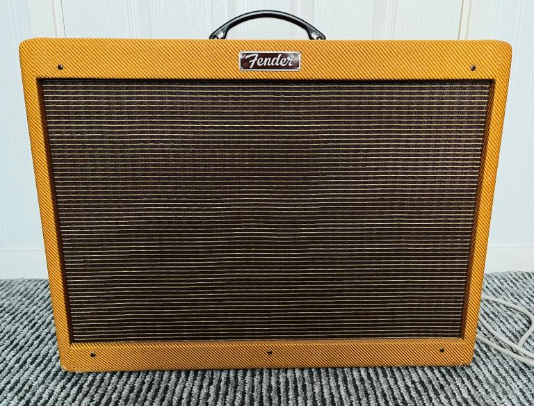 Fender Tweed Blues Deluxe Reissue Amplifier with cover and footswitch