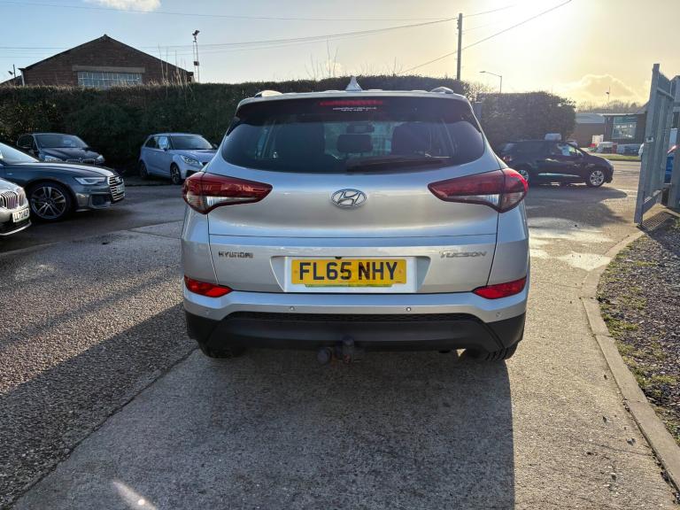 2015 Hyundai TUCSON 1.7 CRDi Blue Drive Premium 5dr 2WD ESTATE Diesel Manual