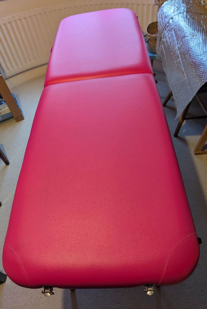 Couch for beauty treatment or therapy