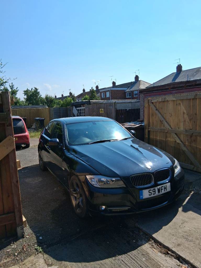 BMW, 3 SERIES, Saloon, 2010, Manual, 1995 (cc), 4 doors