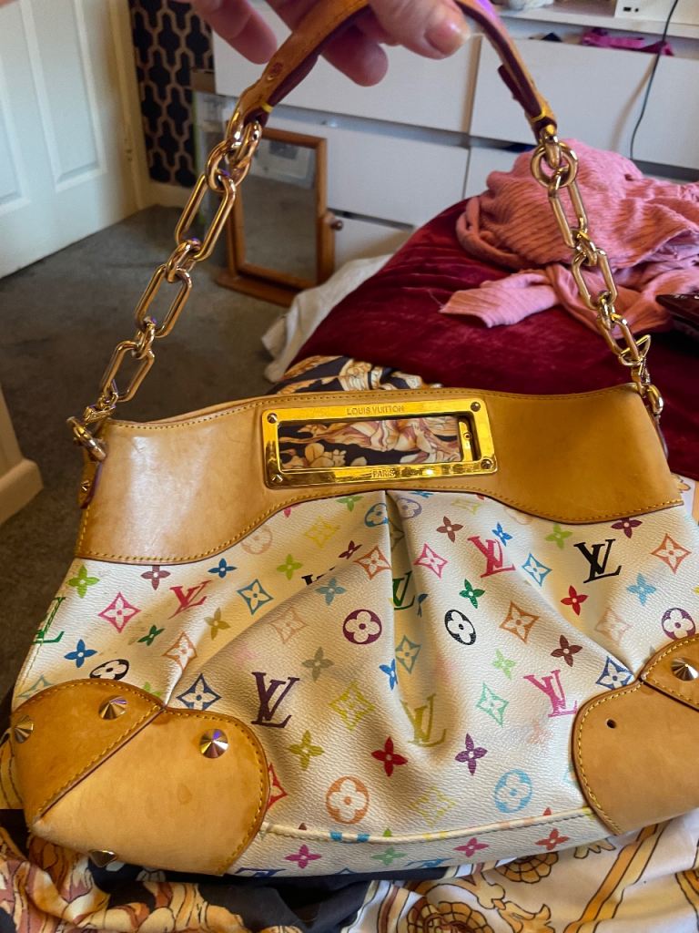 Louis Vuitton handbag 