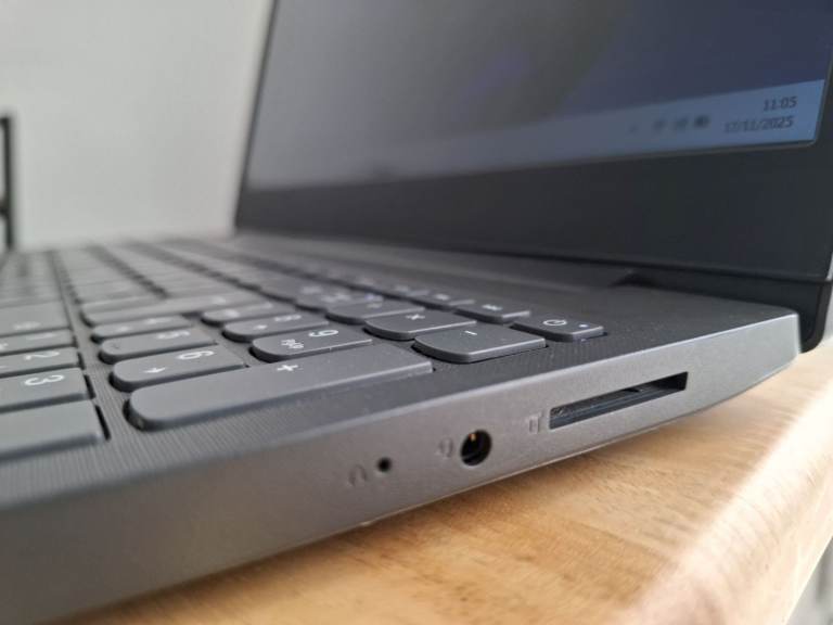 Lenovo Intel Core i5 12GB 256GB Laptop
