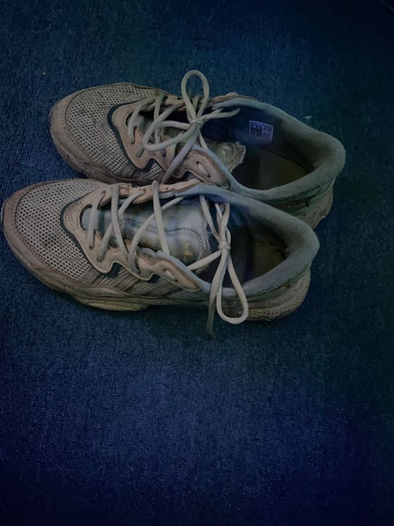 Adidas Ozweego Trainers UK 9.5 – Beige, Fair Condition