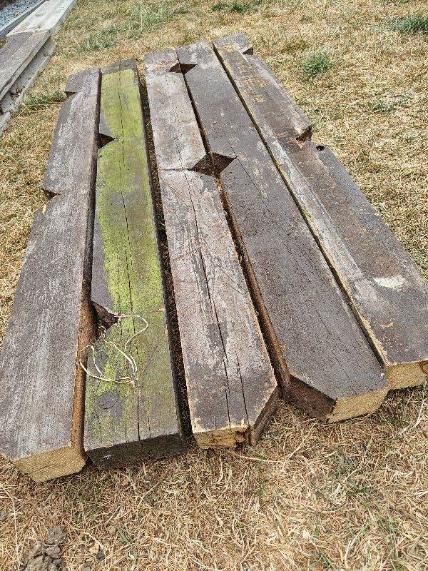 Joblot of Qty 5 reclaimed used garden posts