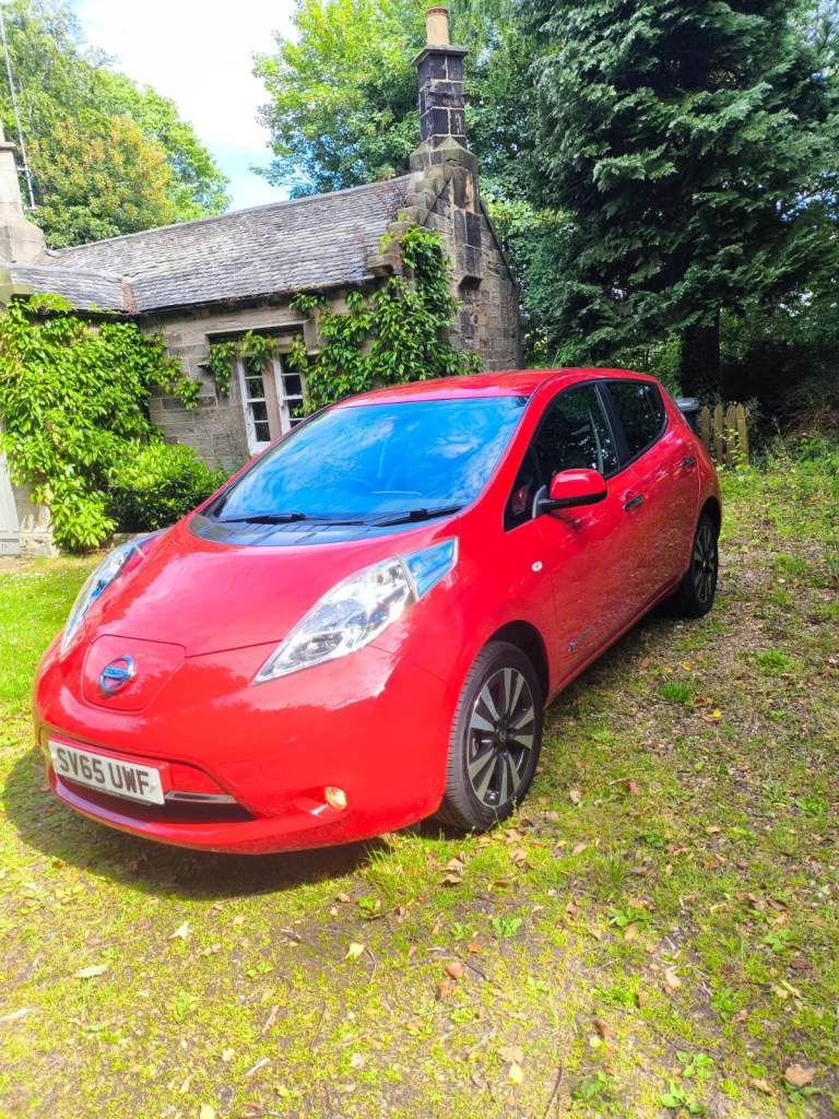 Nissan LEAF, Electric Hatchback, 2015 (65),  Red, Low Mileage