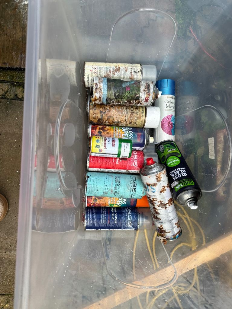 12 cans of oasis spray paint / craft stuff