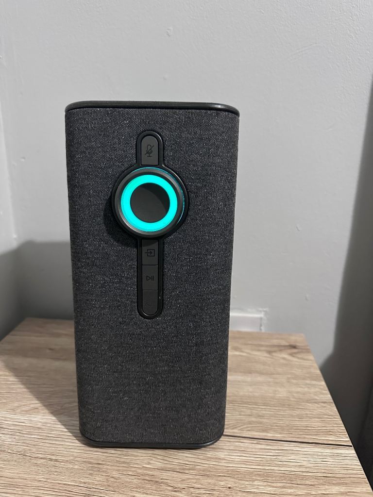 Smart Speaker - Built in Alexa