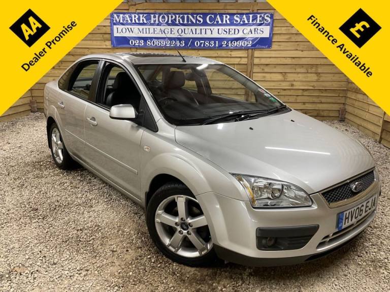 2006 Ford Focus 1.6 Titanium Saloon 4dr Petrol Manual (161 g/km, 113 bhp) Saloon Petrol Manual