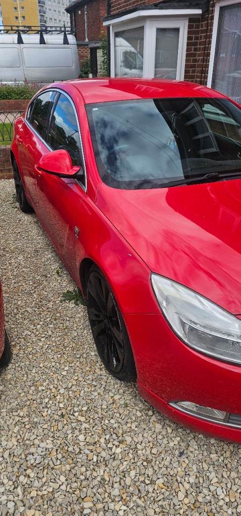 Vauxhall Insignia 2011 (KN11FDC) – Starts & Drives! CHEAP!