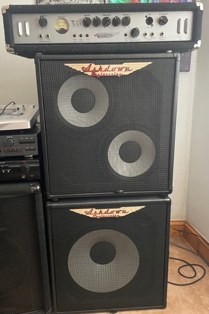 Ashdown Mag 300 Bass Amp Head & Cabinets – Good Condition