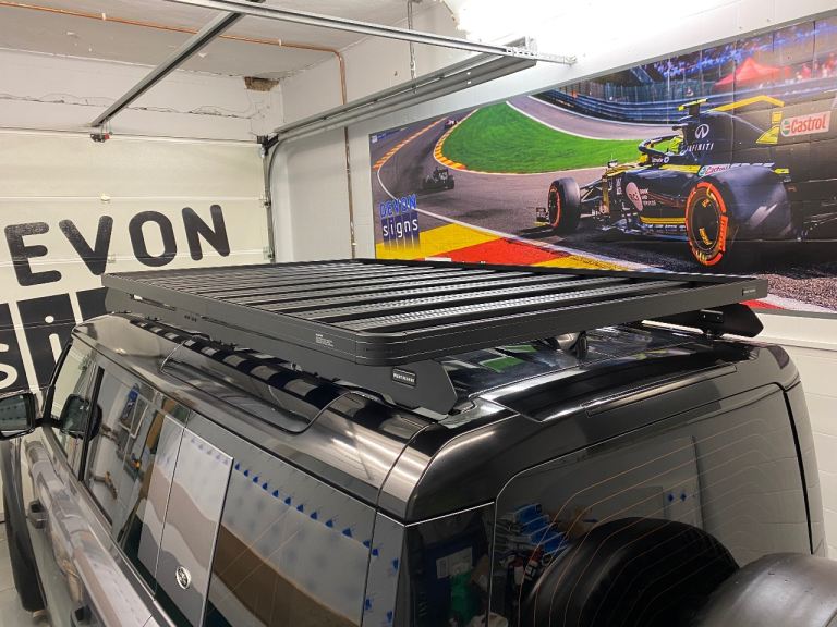 Defender Front Runner Roof Rack 