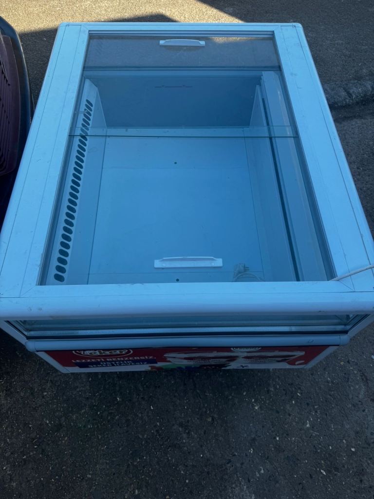 Commercial ice cream chest freezer cafe shop supermarket restaurant 