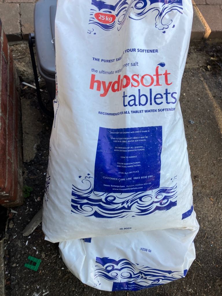Water softener tablets
