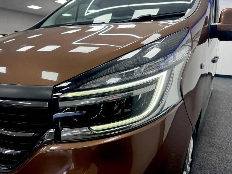 2020 Renault Trafic 2.0 dCi ENERGY 30 Sport Nav Crew Van LWB Euro 6 (s/s) 6dr WINDOW VAN Diesel M...