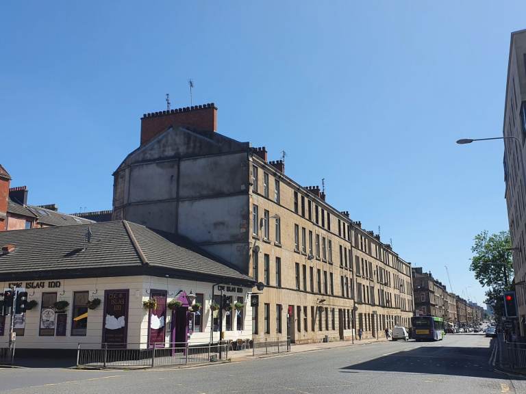 Kelvingrove/Finnieston area – 2 Bedroom Flat (Bright & Spacious - Furnished)