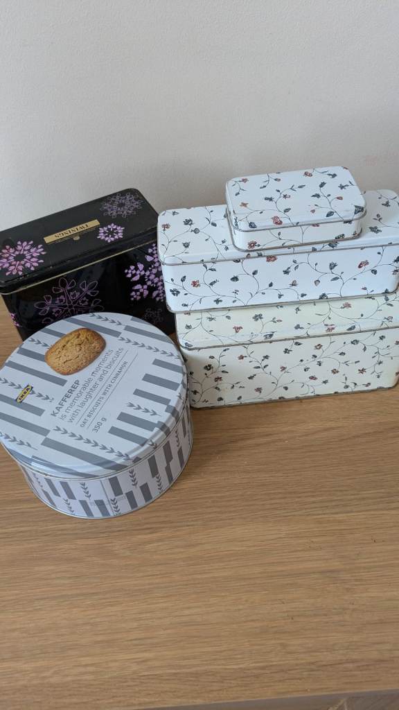 Containers biscuits tins 