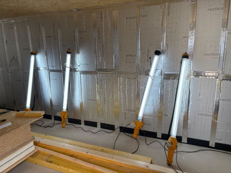 4 x LED INDUSTRIAL WORK, SITE LIGHTS 110v LINK TOGETHER 