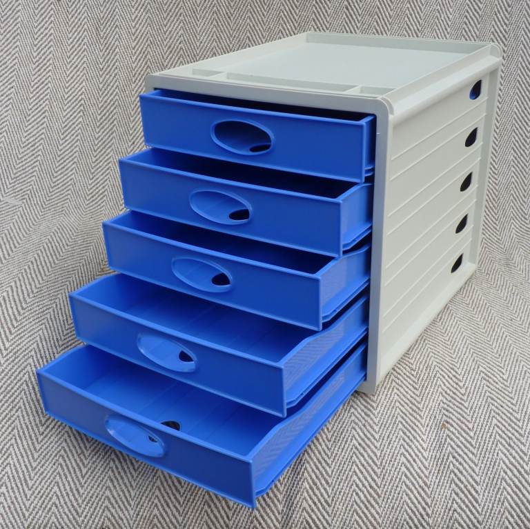 Desktop 5-drawer plastic stackable storage system, £5 each, 6 units available - £25 for all 6 ...