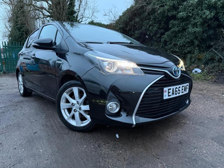 2015 Toyota Yaris 1.5 Hybrid Sport 5dr CVT HATCHBACK PETROL/ELECTRIC Automatic