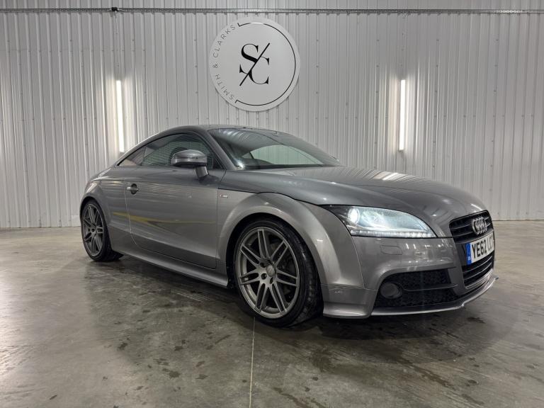 AUDI TT 2.0 TFSI Black Edition 2012
