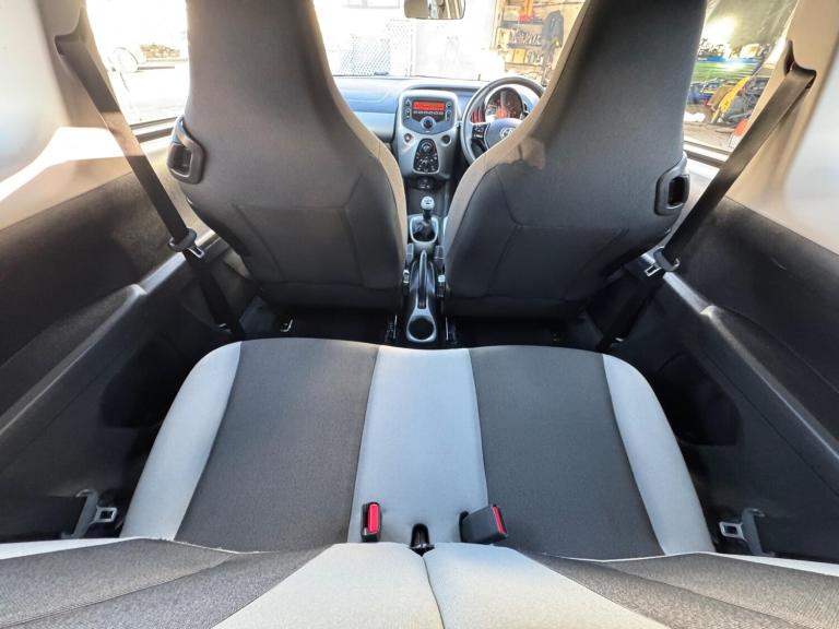 2014 Toyota AYGO 1.0 VVT-i X-Play 3dr HATCHBACK PETROL Manual