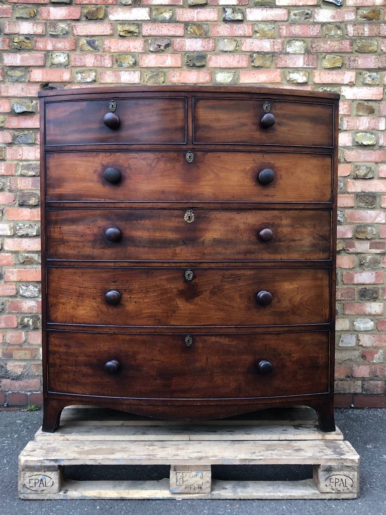 Antique Georgian mahogany Bow front large chest of drawers commode 