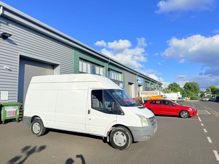 Ford, TRANSIT VAN LONGWHEEL HIGHROOF 1-YEARS MOT bargain driveaway px swaps