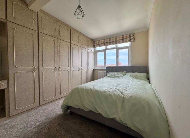 Rooms to rent in Croydon from £700 