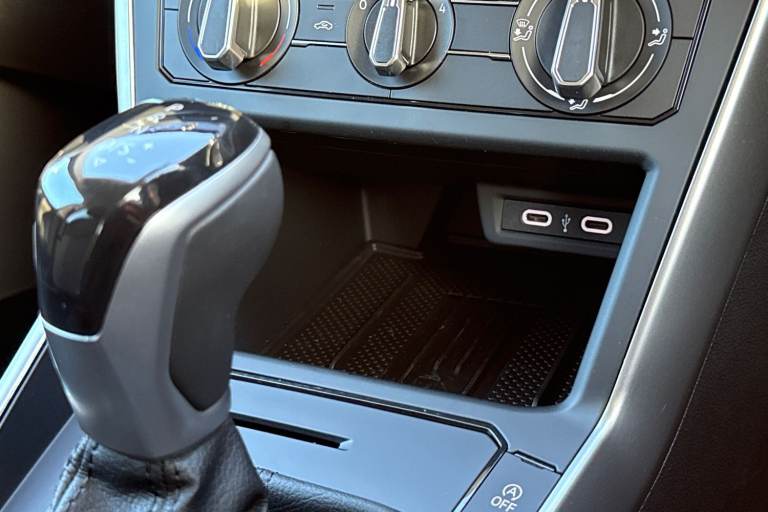 2025 Volkswagen Polo 1.0 TSI Match 5dr DSG | Parking sensors | Rear Camera Hatchback PETROL Autom...