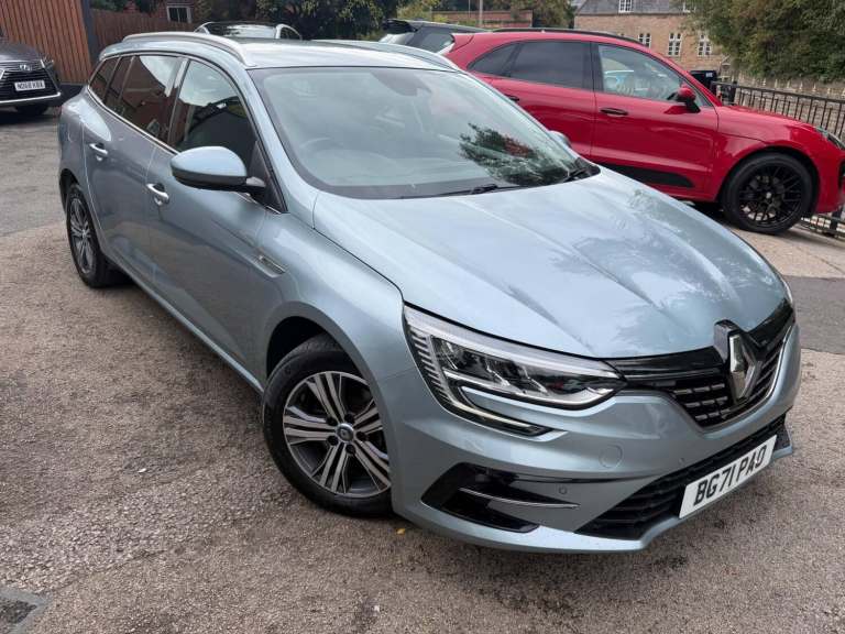2021 Renault Megane 1.6 E-TECH 9.8kWh Iconic Sport Tourer Auto Euro 6 (s/s) 5dr ESTATE Petrol/Ele...