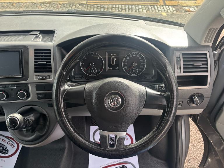 2015 Volkswagen Transporter 2.0 BiTDI 180PS Highline Kombi Van 4MOTION WINDOW VAN Diesel Manual