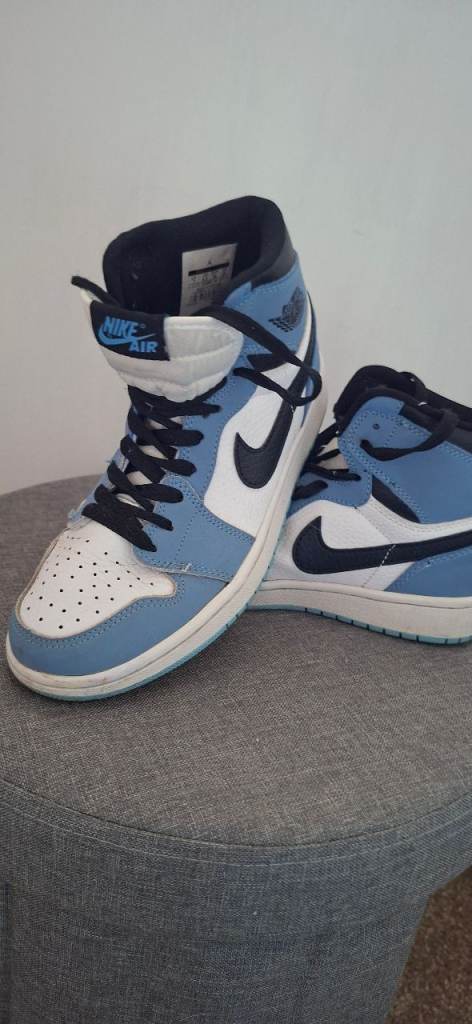 Nike basketball boots size 4.5