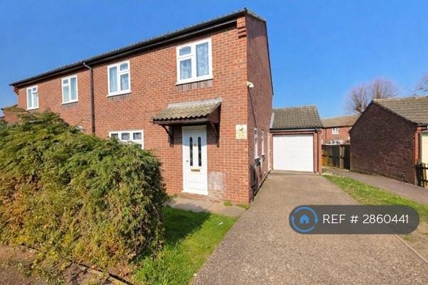 3 bedroom house in Walcourt Road, Bedford, MK42 (3 bed) (#2860441)