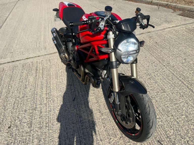 2011 61 DUCATI MONSTER 1100 M1100 E-a M1100E RED TERMIGNONI NAKED MUSCLE HISTORY