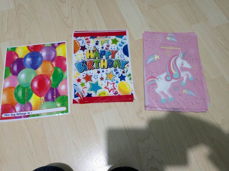 Party decorations, unicorn  party bags, age 10 balloons