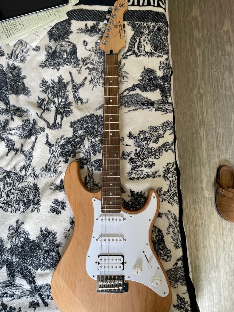 Yamaha PAC112J