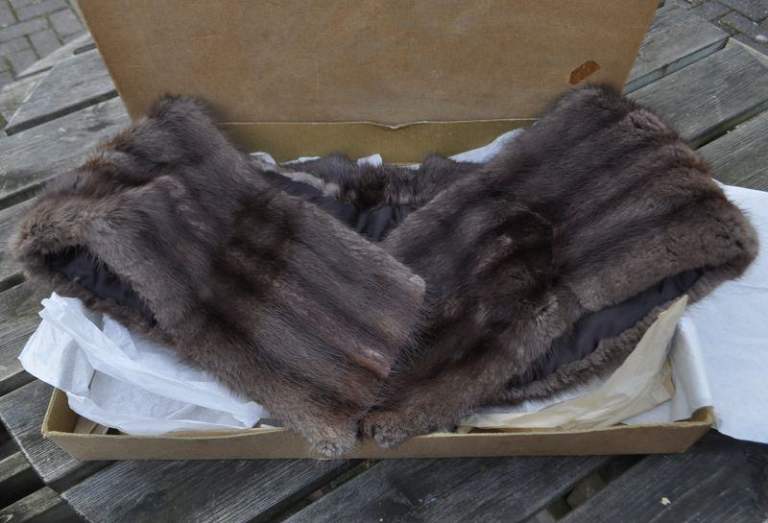  vintage fur stole/wrap