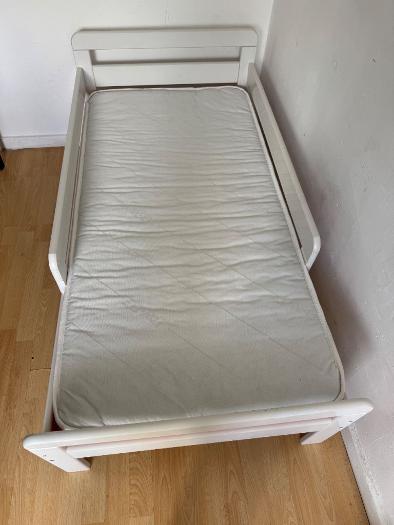 White Wood Toddler Bed by Argos – Almost New with Drawer & Mattress