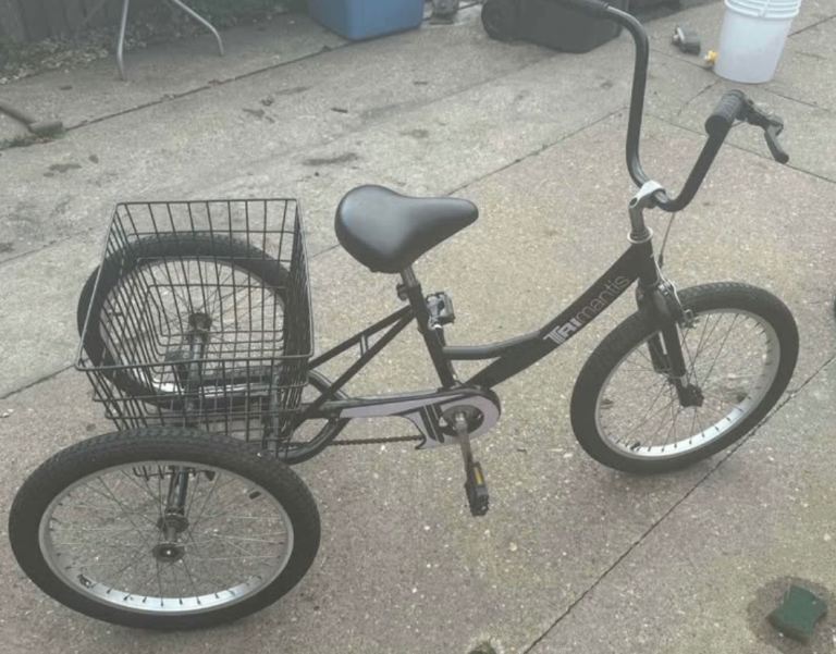 Adults size frame Tri-Mantis Tricycle 20” inch wheels — pick up only cash 
