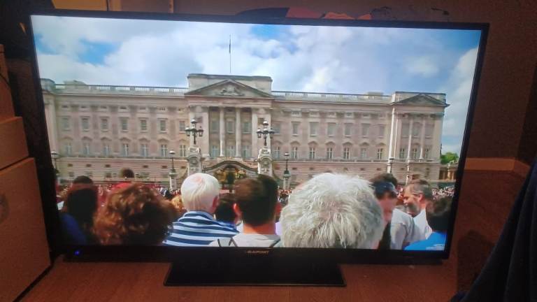 FREE DELIVERY excellent 50 BLAUPUNKT LED full HDTV 1080p freeveiw channels inbuilt 