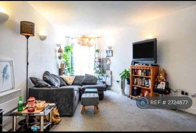 1 bedroom flat in The Odeon, Barking, IG11 (1 bed) (#2724877)