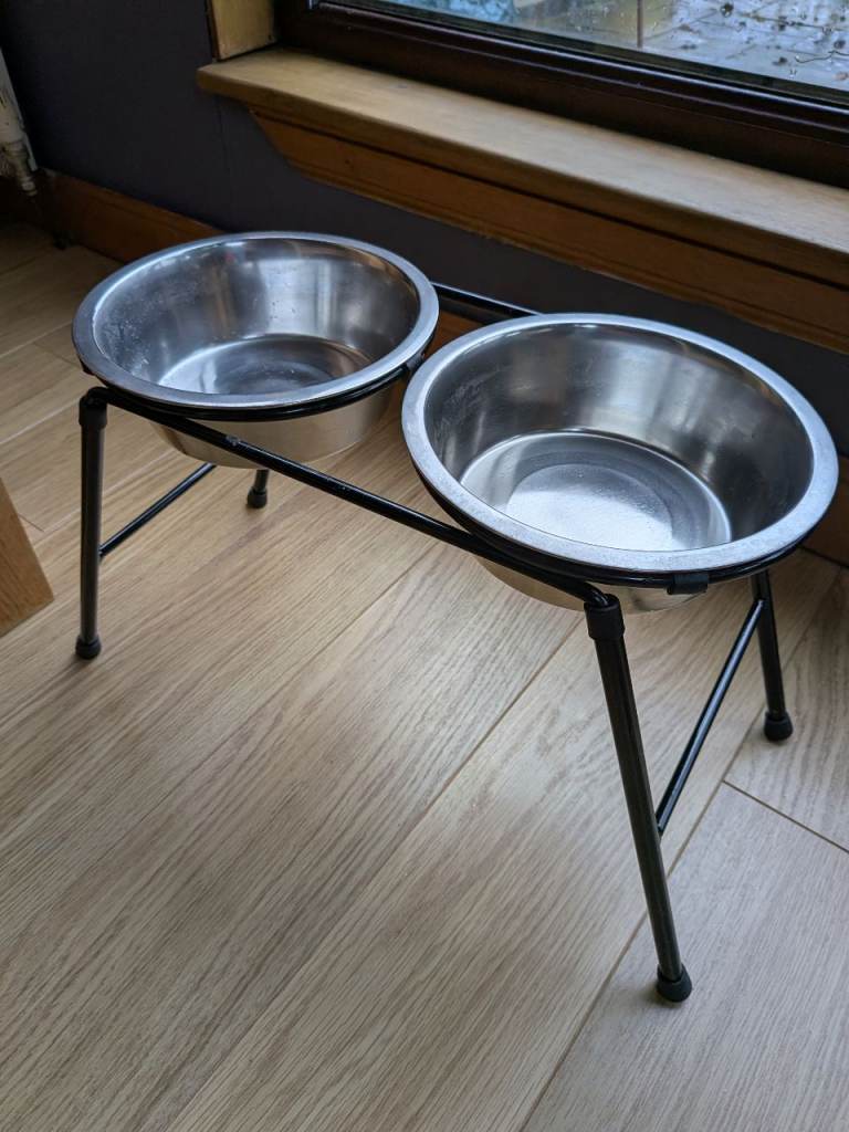 Set of metal dog bowls and stand 