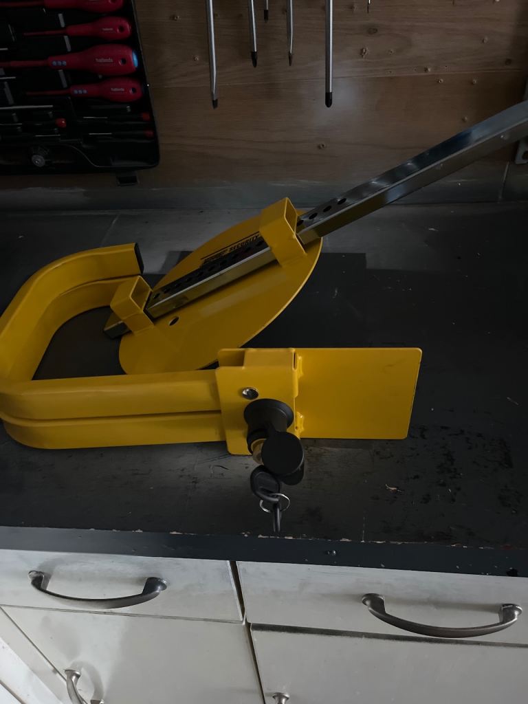 17” wheel clamp
