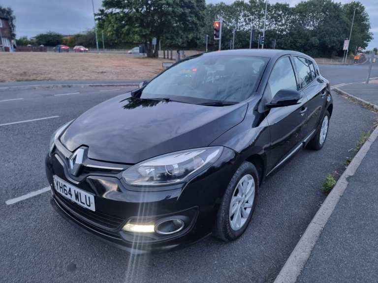Megane D-Que Tt Energy 1.5Dci diesel very clean condition £20 road tax 