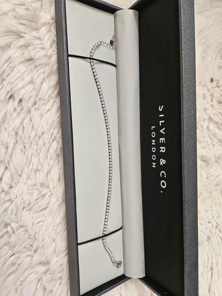 Silver & co bracelet 